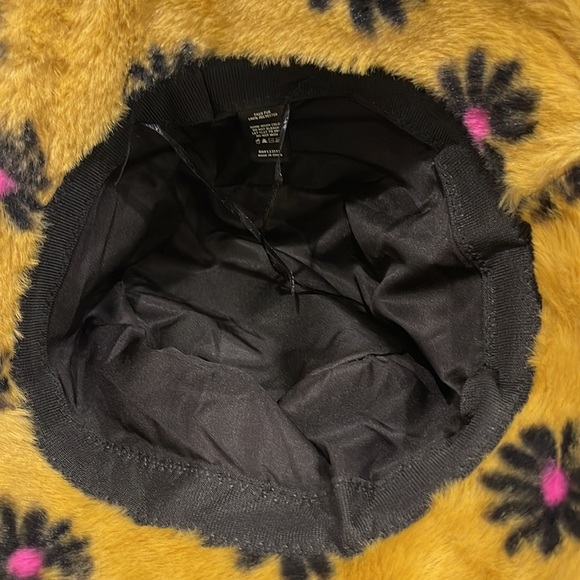 Faux Fur Bucket Hat - Picture 4 of 5